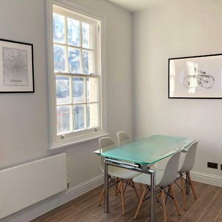 Stylish Maisonette And Studio In Victoria Лондон Екстериор снимка