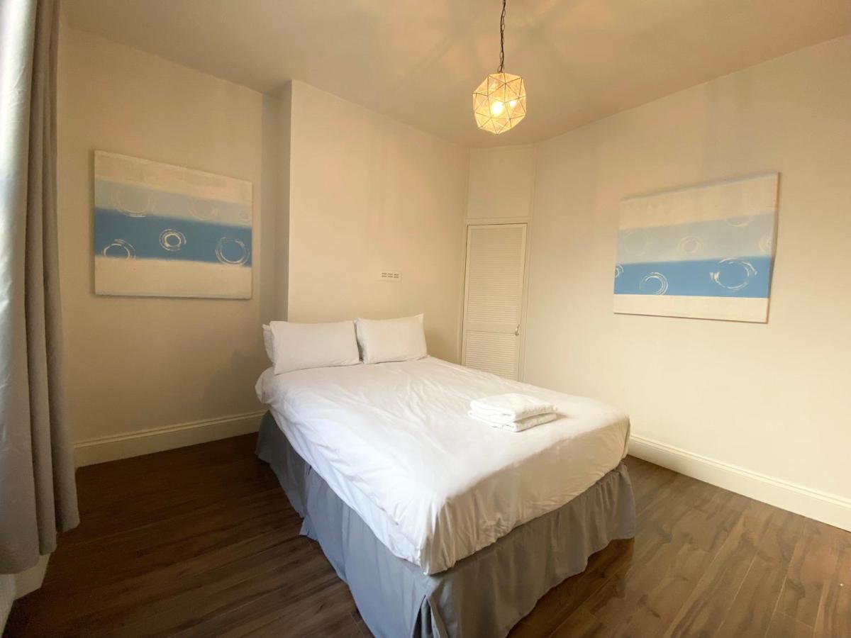 Stylish Maisonette And Studio In Victoria Лондон Екстериор снимка