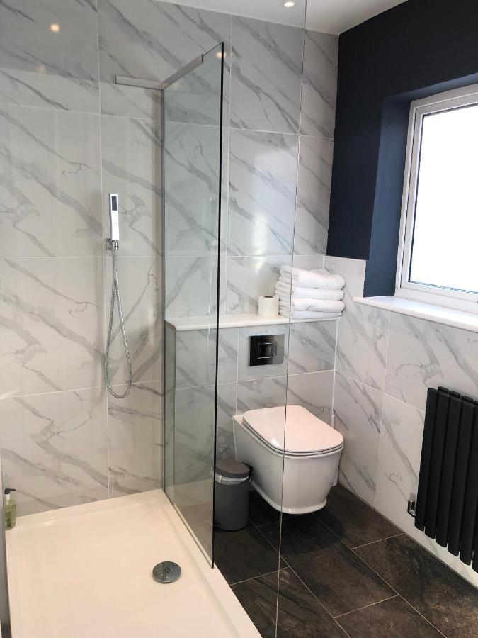 Stylish Maisonette And Studio In Victoria Лондон Екстериор снимка